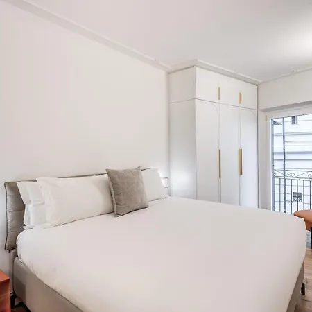 Silent 2 Bdrm Heart Of Trastevere דירה